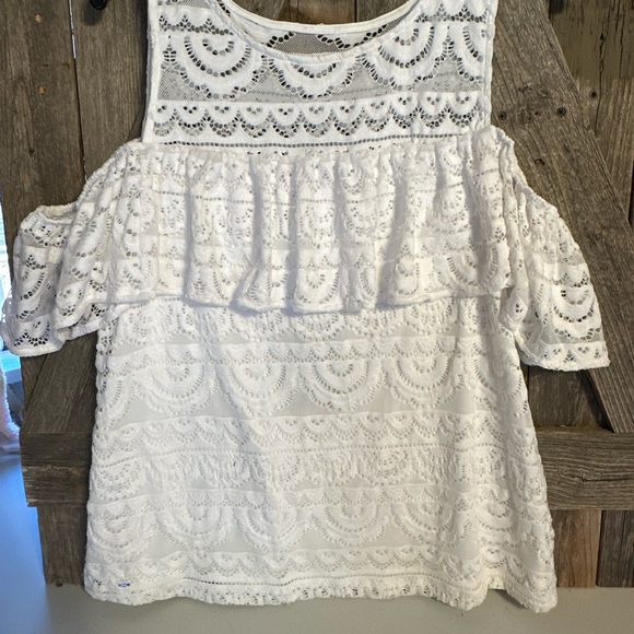 Lilly Pulitzer Tops - Lilly Pulitzer White Lace Off-Shoulder Blouse